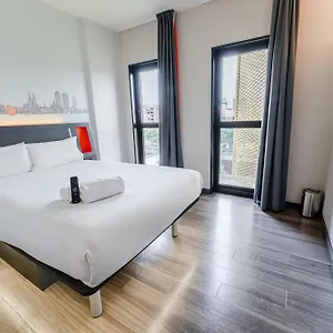 ** Hotel Easyhotel Barcelona Fira Spain